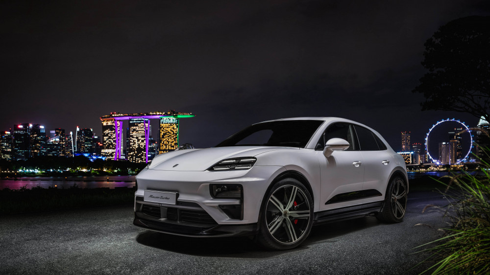 2024 Porsche Macan Turbo